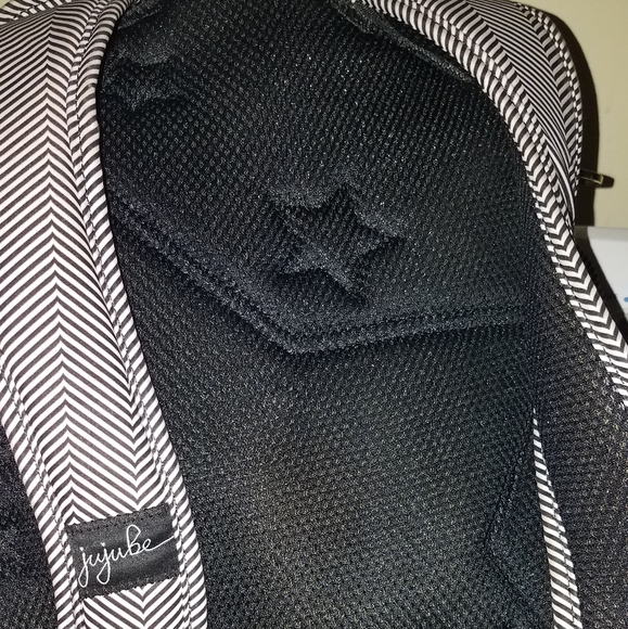 JuJuBe diaper backpack - Picture 2 of 5